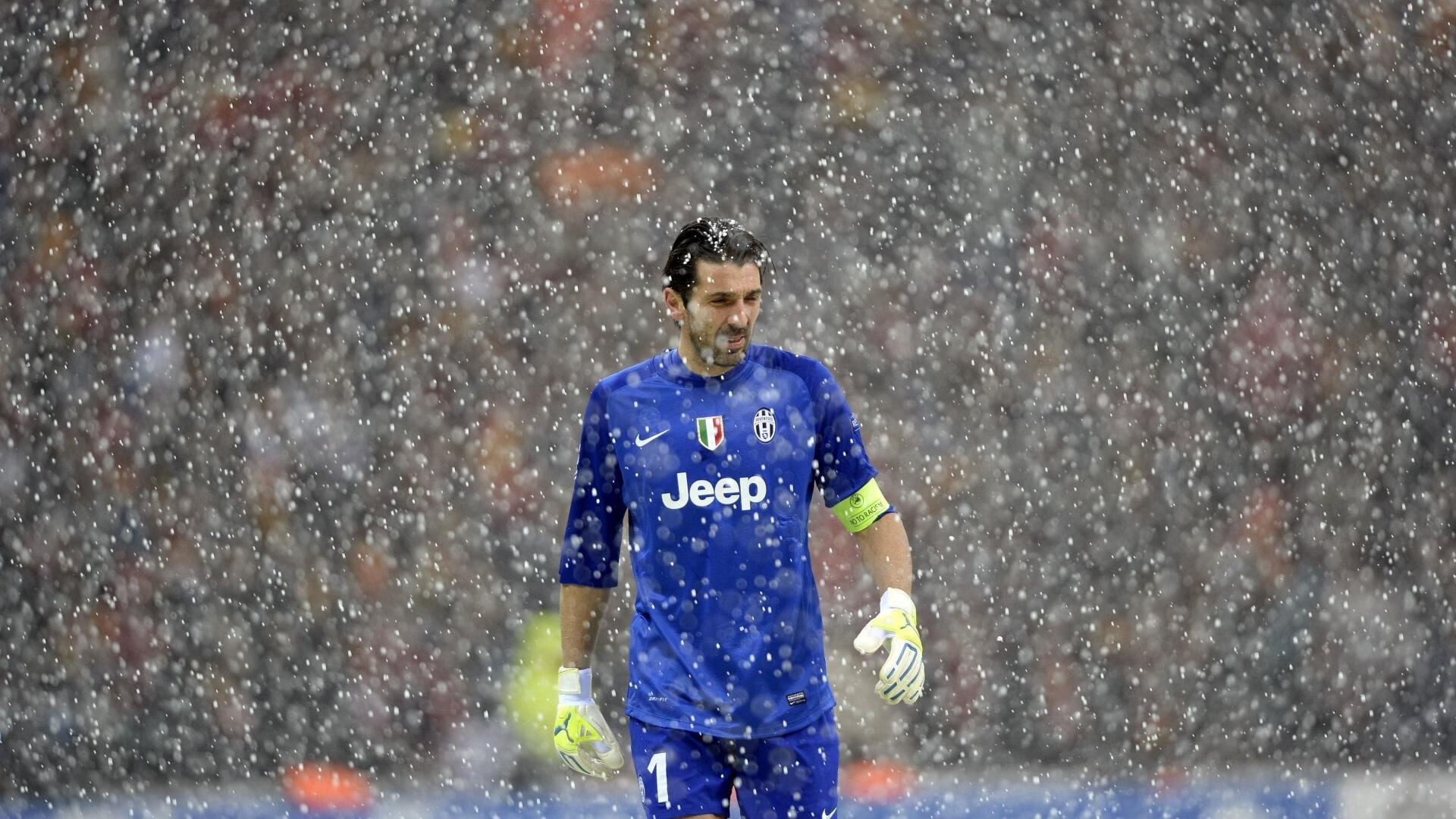 Doinb重要时刻出色发挥，中国队带队取胜！比赛高潮迭起