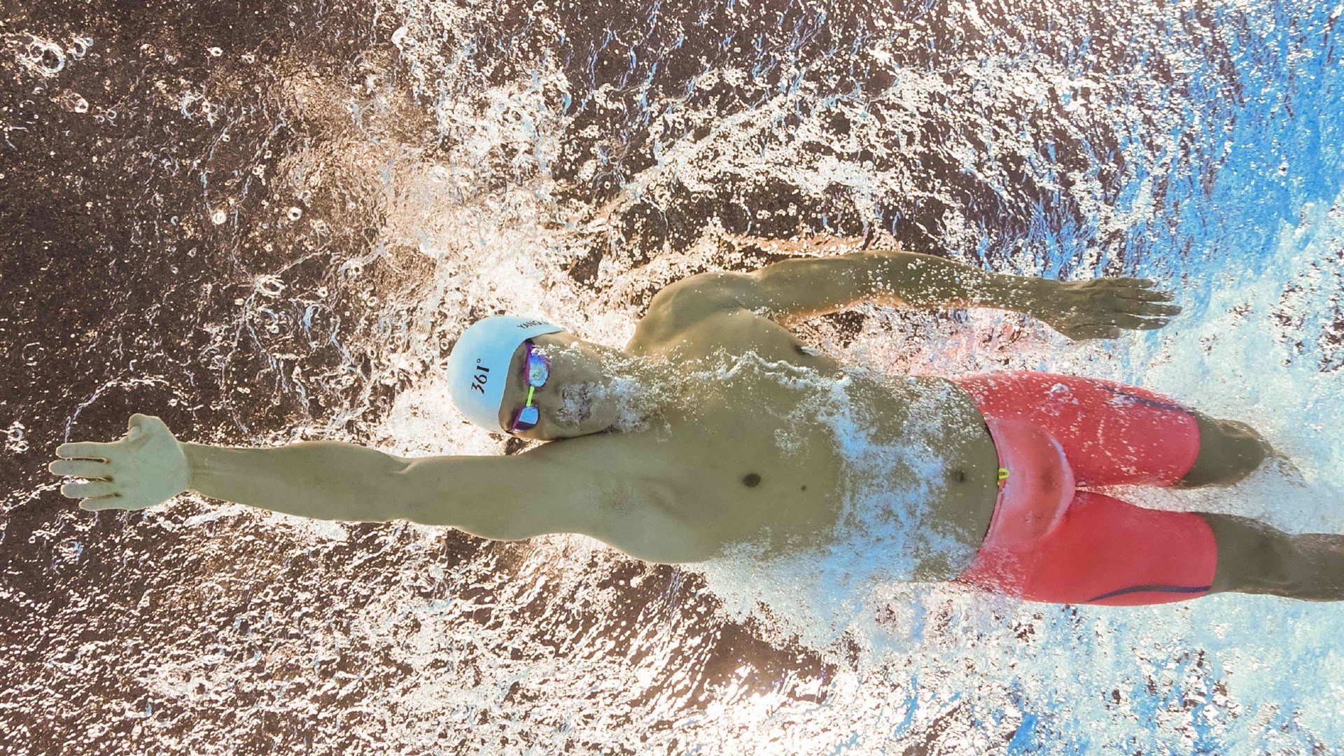 穆古鲁扎迎来七赛季高光表现，RNG球迷沸腾！